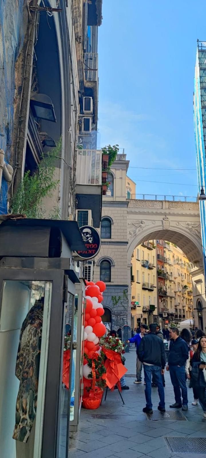 La Chicca Appartamento Intero Nei Quartieri Spagnoli Napoli Eksteriør billede